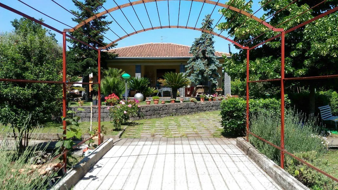 Etna Travellers B&B Mascalucia Bed & Breakfast